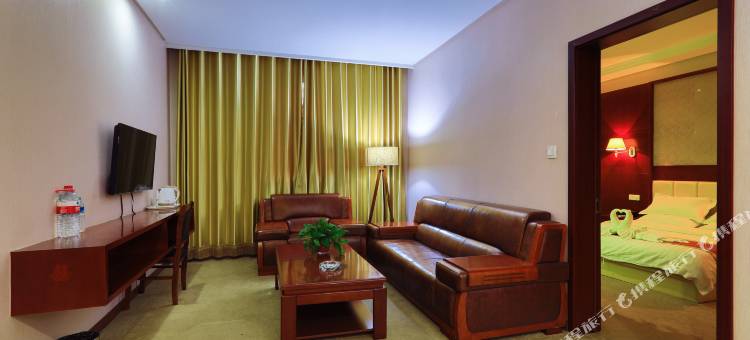 易县兰宝时尚四季酒店图片
