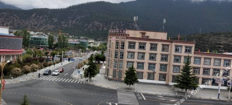 林芝教育宾馆图片