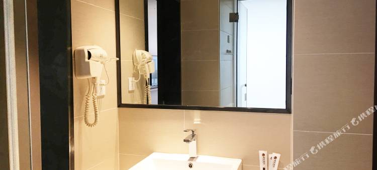 精途酒店(黄石北站磁湖景区店)图片