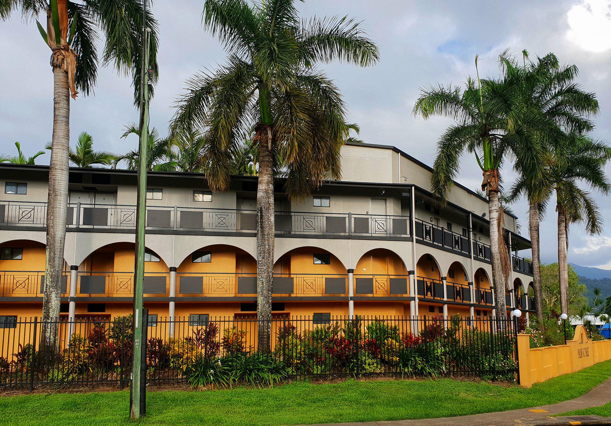 Palm Royale CairnsOver view