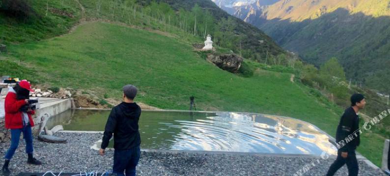 四姑娘山空山民宿图片