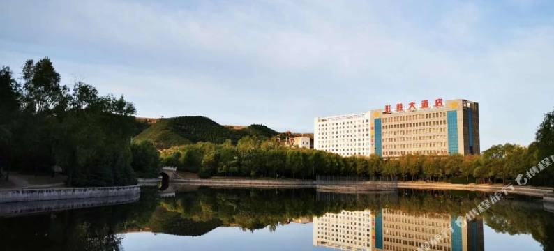 岢岚形胜大酒店图片