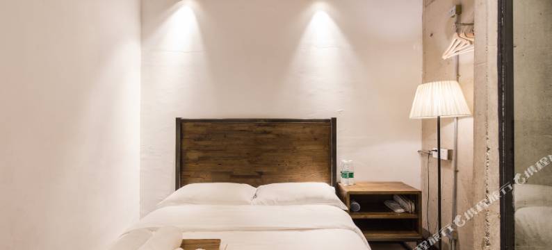 联合庭院青年酒店(大连火车站东关街历史文化街区店)图片