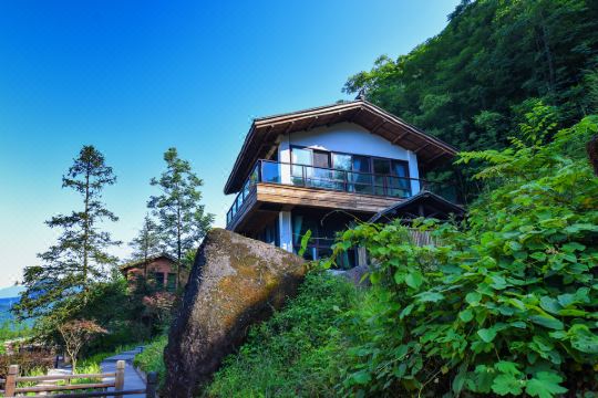 四面山岚嘉喜麓民宿