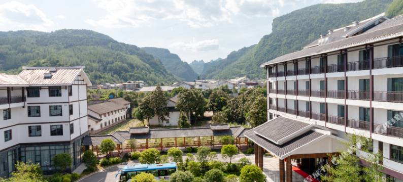 张家界天子大酒店(森林公园标志门店)图片