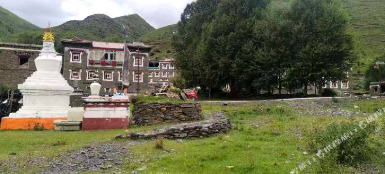 康定商昂客栈图片