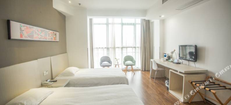 豪泰168酒店(无锡梁溪万达广场靖海地铁站店)图片