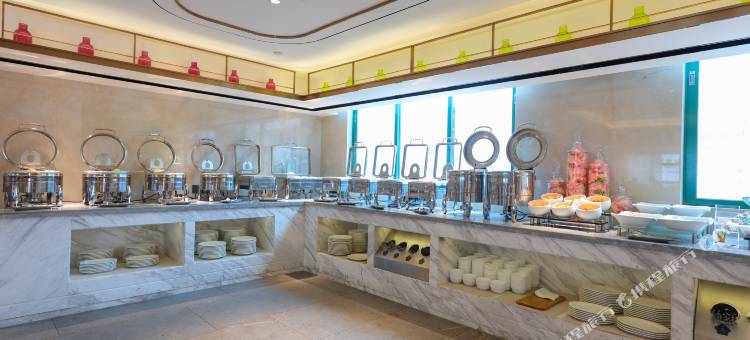 雅斯特国际酒店(南湖公园地铁站金湖广场店)图片