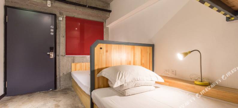 联合庭院青年酒店(大连火车站东关街历史文化街区店)图片