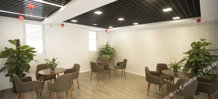 都市118连锁酒店(莲花路技师学院店)图片