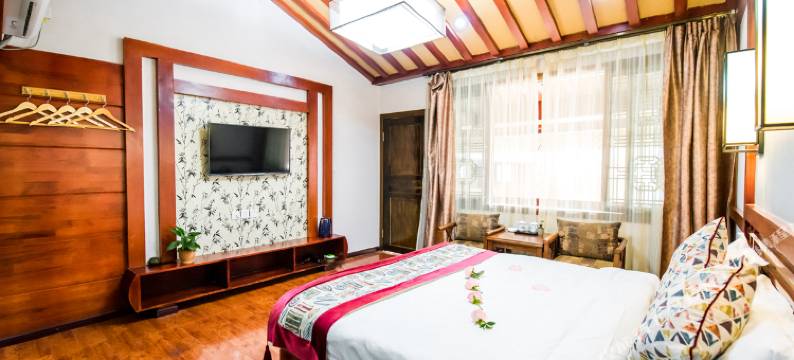 腾冲银杏雅居客栈图片