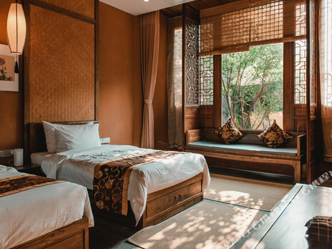 赣州半江霞民宿(客家文化城店)