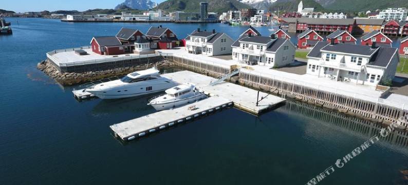 若布安勒盖特斯沃尔韦尔哈芬山林小屋(Rorbuene Svolvær Havn)图片