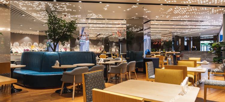 稻城亚丁智选假日套房酒店图片