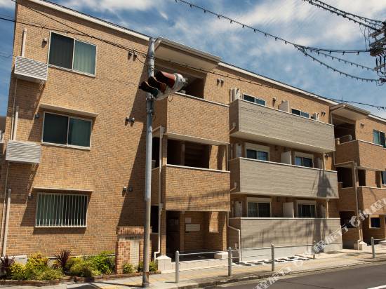 格蘭多斯難波西公寓