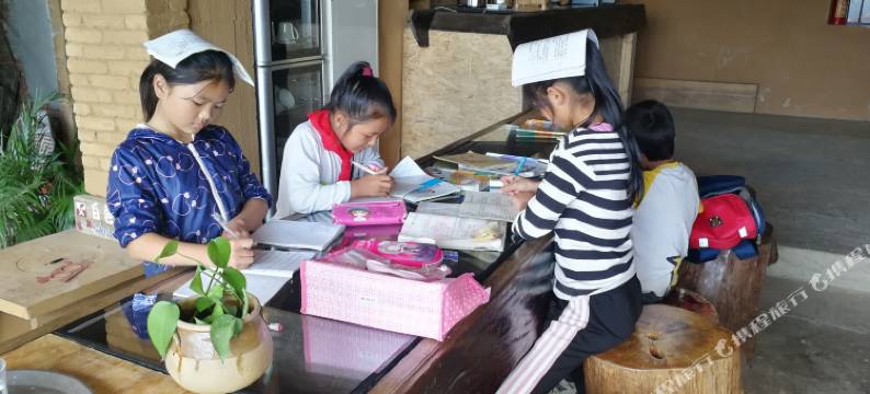 元阳路晟阳光客栈图片