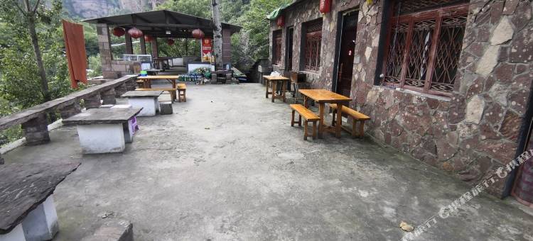 鹿耳甜甜公寓(林州石桃线店)图片