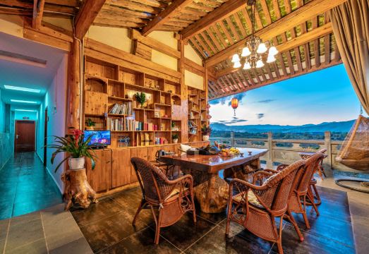 和顺岚屿客栈外景图