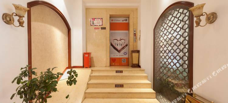 尚一特酒店(长丰万国汽车城店)图片