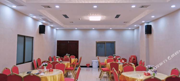 始兴超前假日酒店图片