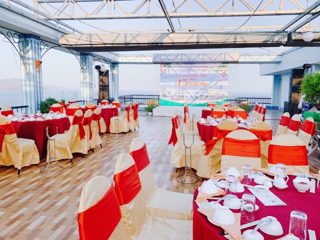 Seagull Hotel Over view