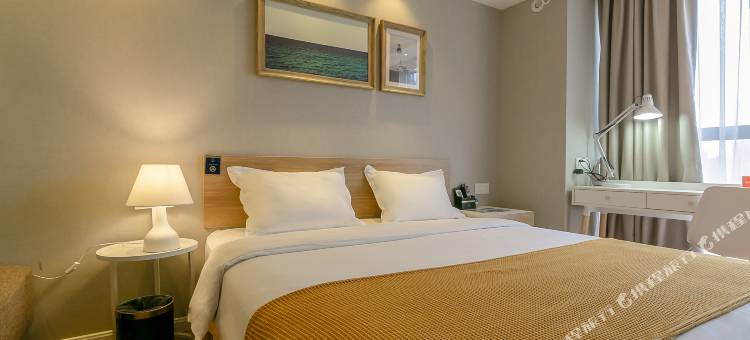 成都斯维登度假公寓(五粮液文化体育中心店)图片