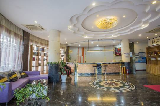 途窝假日酒店(宁国市政府汽车站店)