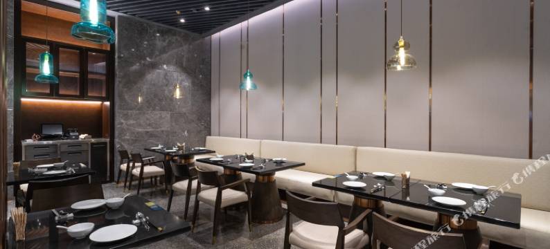 丽顿华居酒店(武汉汉口江滩解放公园路店)图片