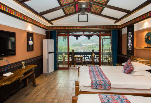 Floral Hotel Huaxi Yihao Meisu Hotel Overview