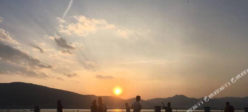 昆明怡华居酒店(中央金座店)图片