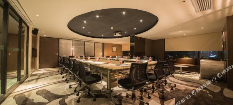 佛山星汇四季酒店(祖庙季华六路地铁站店)图片