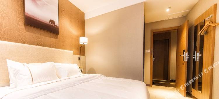 金途酒店(武昌火车站瑞安街地铁站店)图片