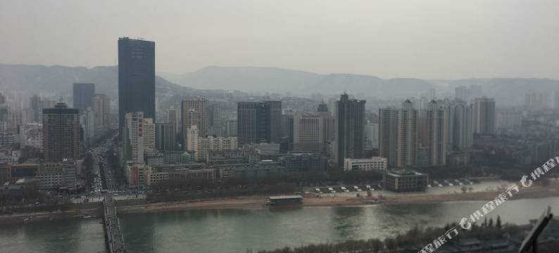 璞悦河景酒店(兰州中心七里河地铁站店)图片