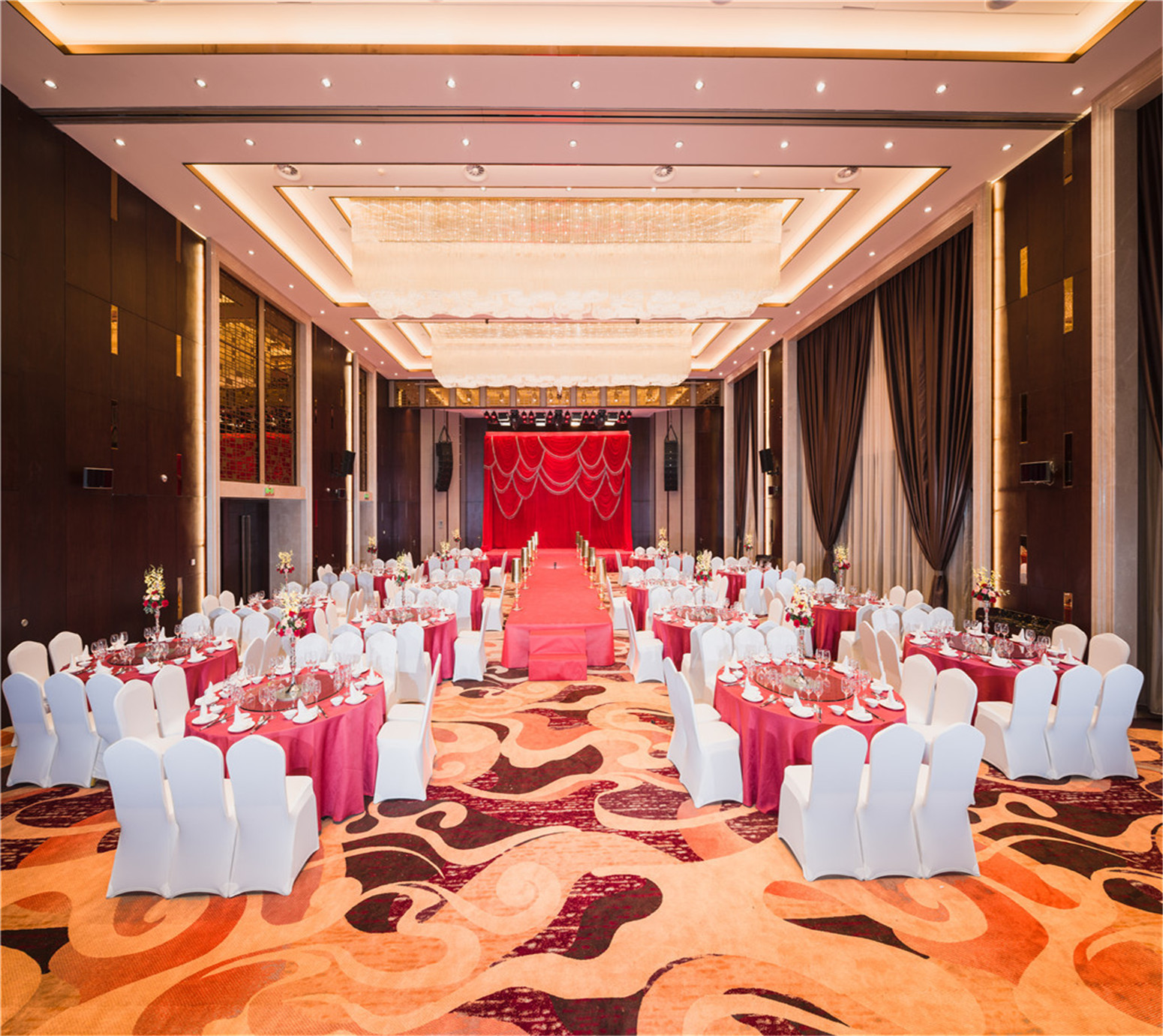 The Maison New Century Hotel (Xi'an T ibet Mansion) Over view