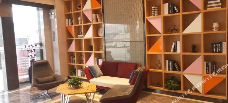 柏曼酒店(广州东站梅花园地铁站店)图片