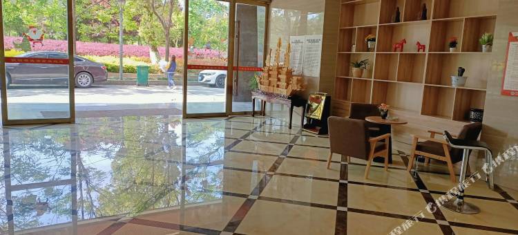 骏怡精选酒店(竹溪绿谷中央城店)图片