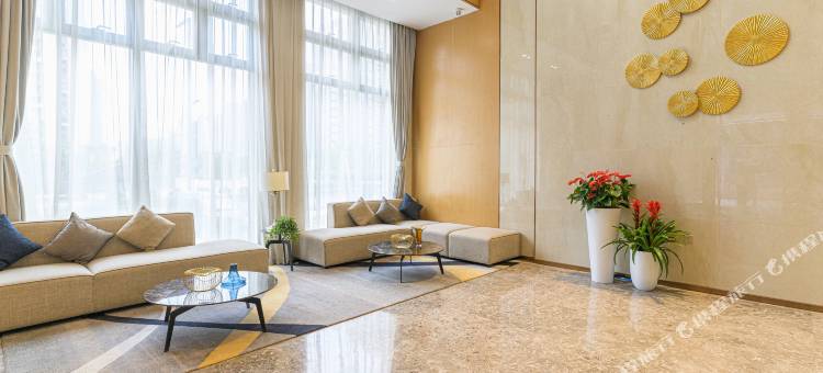 百年汇国际公寓(佛山国际体育文化演艺中心新城东地铁站店)图片