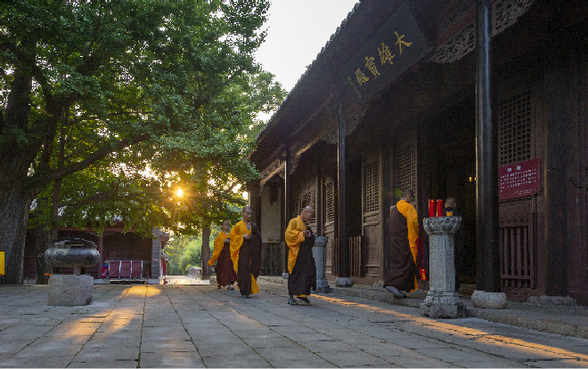 靈岩寺