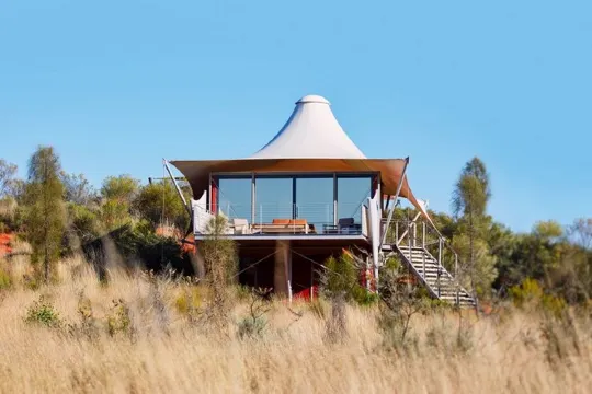 澳洲艾爾斯石 Longitude 131°