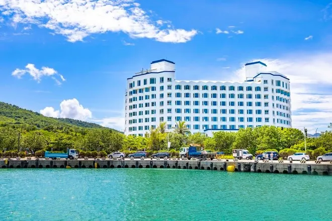 【國泰航空】高雄+ 台南+ 墾丁4天之旅|每位勁減-$250 憑推廣碼【EA103】|2晚墾丁長灘休閒飯店(海景房)、屏東東港漁港~華僑市場、大鵬灣國家風景區 【國泰航空】高雄+ 台南+ 墾丁4天之旅|每位勁減-$250 憑推廣碼【EA103】|2晚墾丁長灘休閒飯店(海景房)、屏東東港漁港~華僑市場、大鵬灣國家風景區