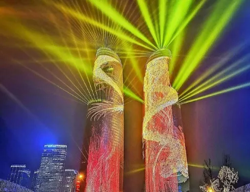 【5鑽】潮玩成都City Walk美食休閒4天團 大熊貓繁育研究基地、武侯祠博物館、東郊記憶、寬窄巷子、錦里、夜遊雙子塔、人氣春熙路及潮流太古里、打卡IFS巨型大熊貓雕塑、成飛航空主題教育基地 【5鑽】潮玩成都City Walk美食休閒4天團 大熊貓繁育研究基地、武侯祠博物館、東郊記憶、寬窄巷子、錦里、夜遊雙子塔、人氣春熙路及潮流太古里、打卡IFS巨型大熊貓雕塑、成飛航空主題教育基地