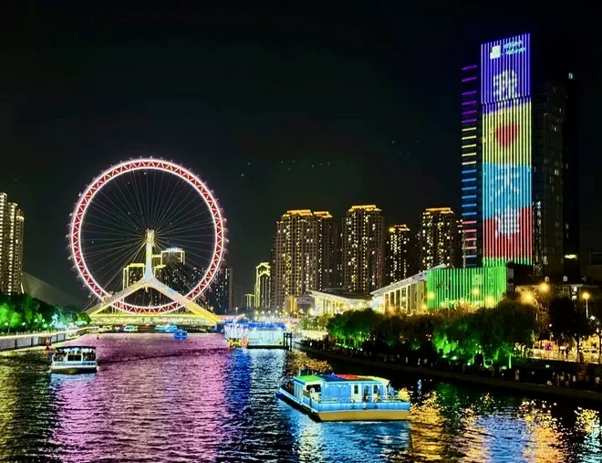 【5鑽】【市場罕有】天津、北京雙城遊5天升級純玩團
豪享天津黑珍珠餐廳~耳朵眼會館、乘馬車遊五大道租界區、乘船夜遊天津海河、石家大院、瓷房子、故宮、天壇公園、居庸關長城、頤和園、入內參觀冰絲帶 【5鑽】【市場罕有】天津、北京雙城遊5天升級純玩團
豪享天津黑珍珠餐廳~耳朵眼會館、乘馬車遊五大道租界區、乘船夜遊天津海河、石家大院、瓷房子、故宮、天壇公園、居庸關長城、頤和園、入內參觀冰絲帶