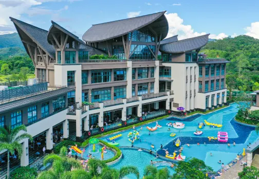 《夏日度假酒店+廣東鳳凰古城》保證入住陽江D&S溫泉度假酒店(獨立泡池露台園景客房)+江門赤坎古鎮旅遊度假區金墟酒店【中山首創吹脹魚蝦蟹】【金獎金鐘罩玻璃燒鵝】陽江度假純玩3天團 《夏日度假酒店+廣東鳳凰古城》保證入住陽江D&S溫泉度假酒店(獨立泡池露台園景客房)+江門赤坎古鎮旅遊度假區金墟酒店【中山首創吹脹魚蝦蟹】【金獎金鐘罩玻璃燒鵝】陽江度假純玩3天團