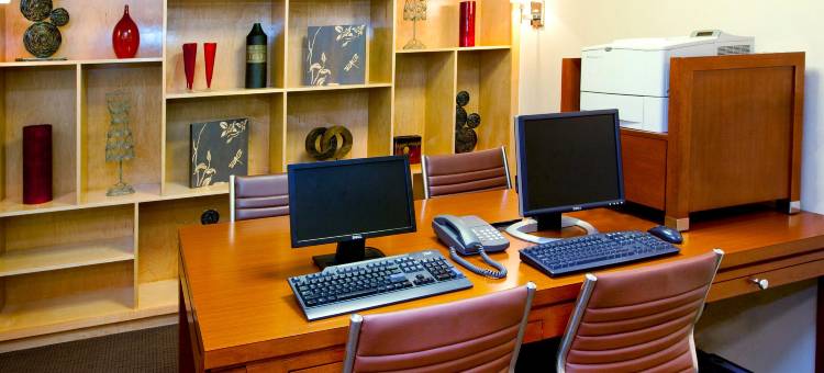 夏洛特派恩维尔福朋喜来登酒店(Four Points by Sheraton Charlotte - Pineville)图片