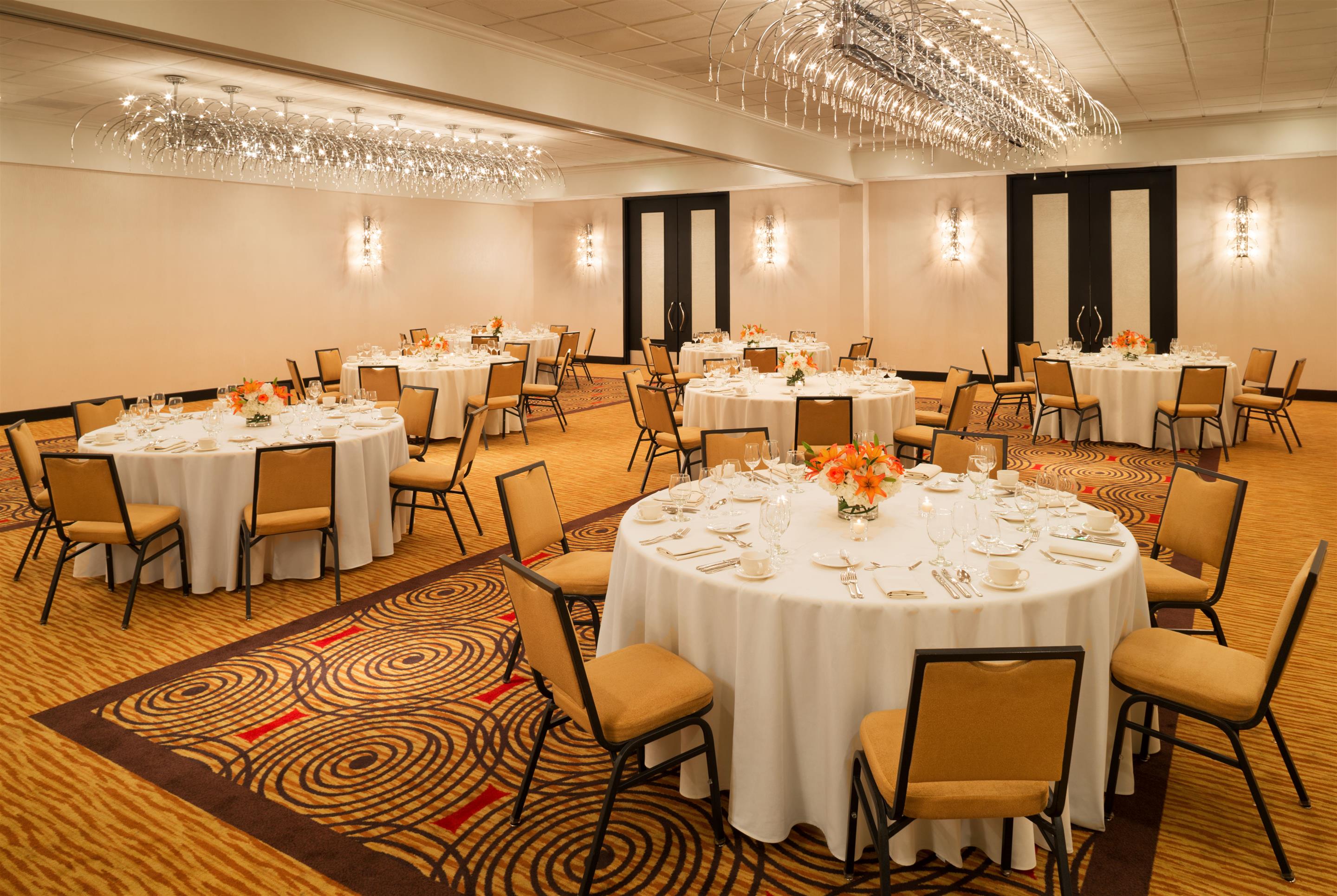 Sheraton Bloomington HotelOver view