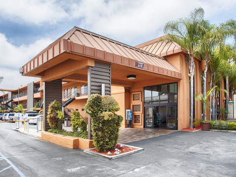 斯托瓦尔贝斯特韦斯特优质酒店