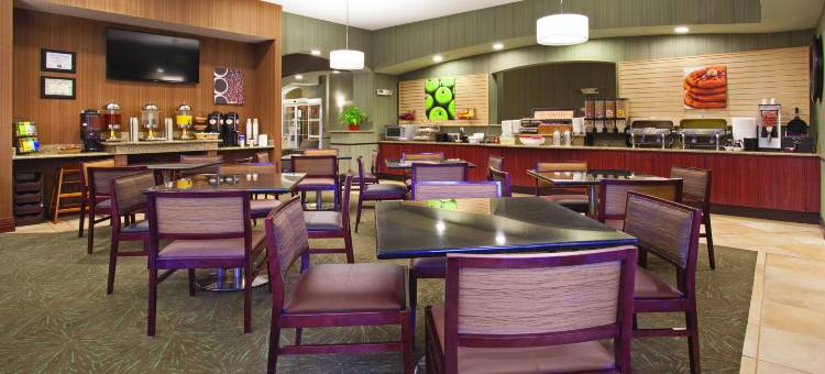 阿尔伯克基中城拉昆塔温德姆套房酒店(La Quinta Inn & Suites by Wyndham Albuquerque Midtown)图片