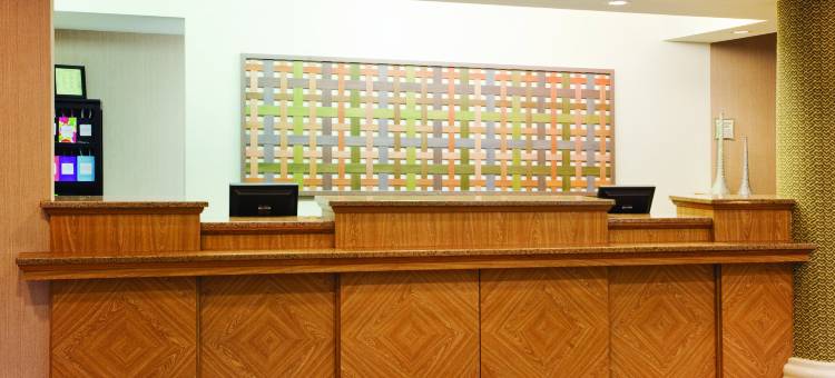 亚特兰大阿尔普哈雷塔拉昆塔温德姆套房酒店(La Quinta Inn & Suites by Wyndham Atlanta Alpharetta)图片