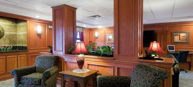 机场舒适套房酒店(Comfort Inn & Suites Airport)图片