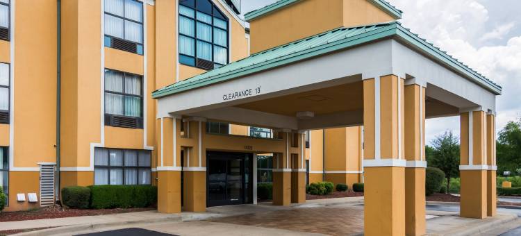 品质套房酒店(Quality Suites Maumelle - Little Rock NW)图片